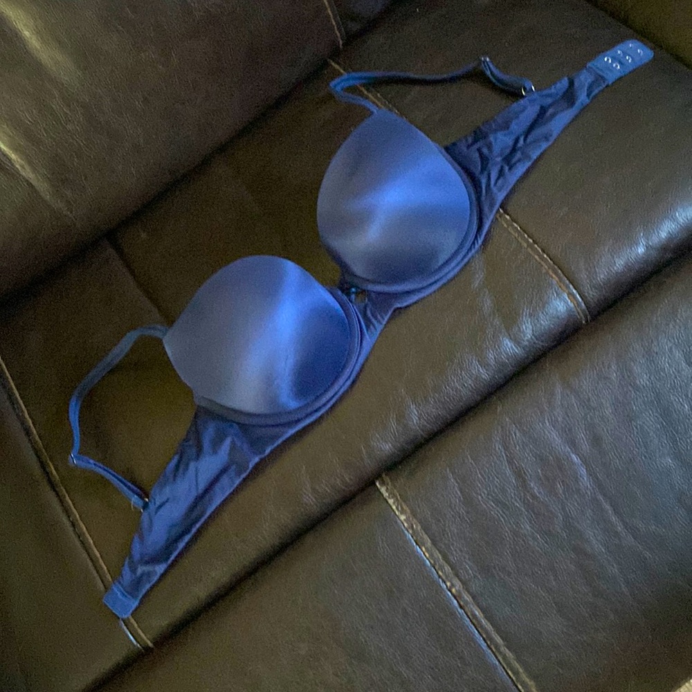 Victoria’s Secret navy balconet push up bra, 32d